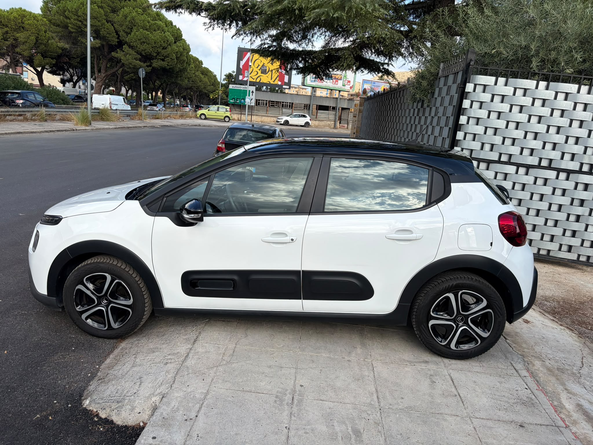 Miniatura 3